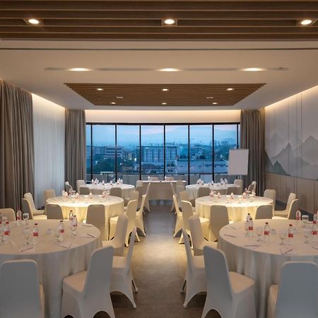 Hotel Santika Pasirkaliki Bandung Luaran gambar