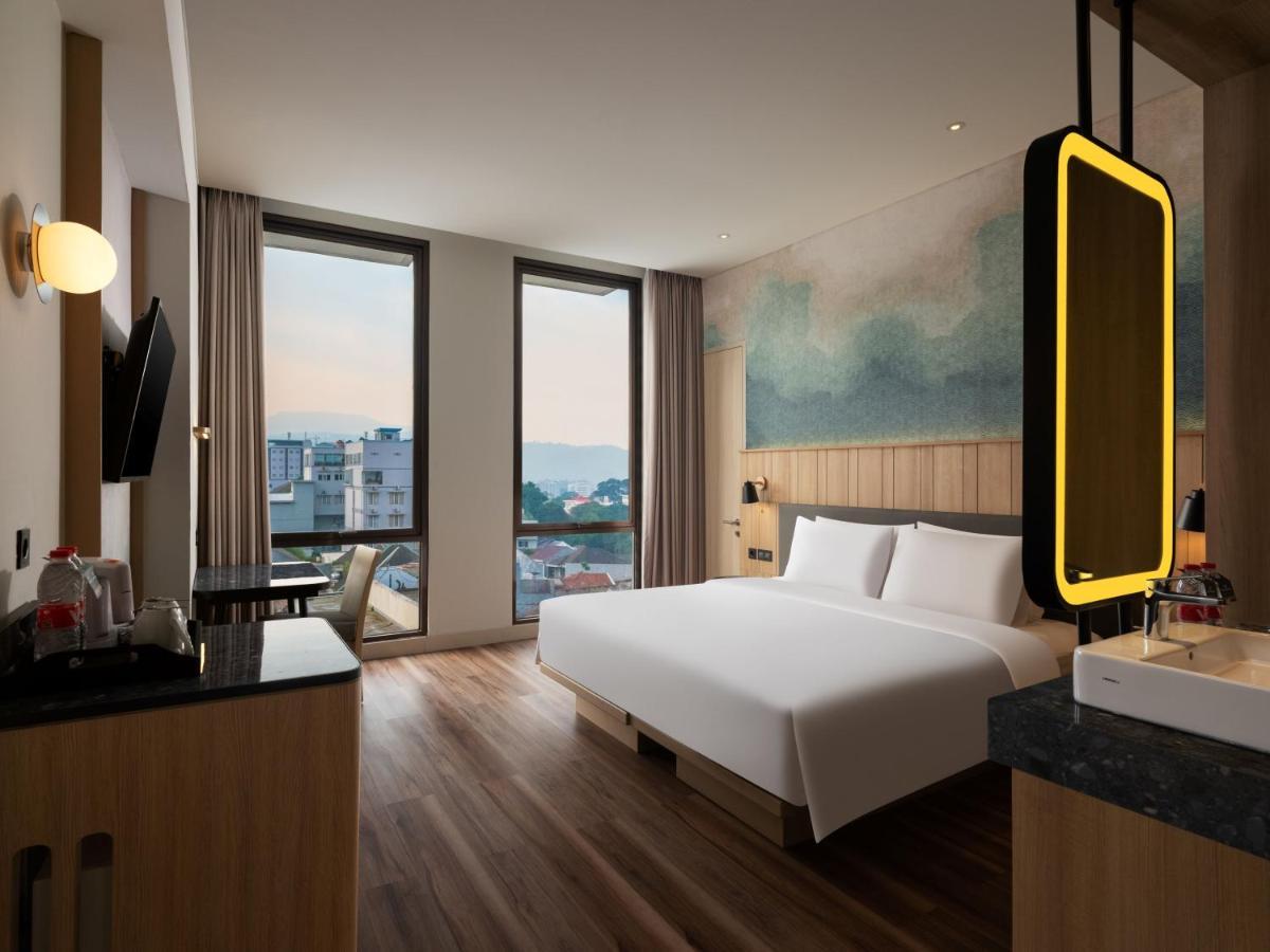Hotel Santika Pasirkaliki Bandung Luaran gambar