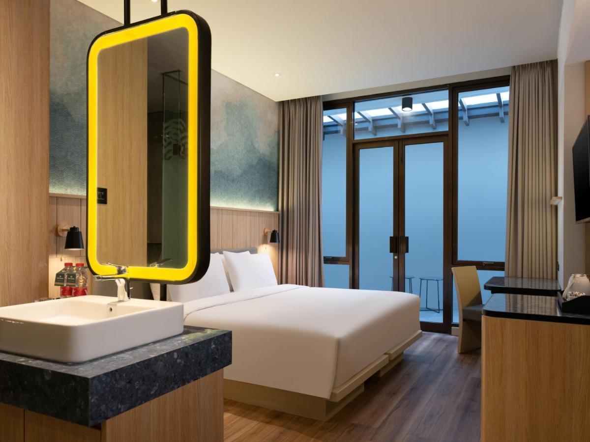 Hotel Santika Pasirkaliki Bandung Luaran gambar